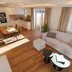 Waldrand * رامساو أم داتشستين