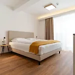Waldrand * رامساو أم داتشستين