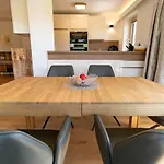 Waldrand - By Mynests Ramsau am Dachstein