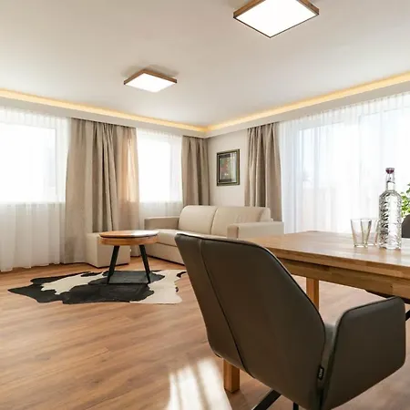 Waldrand Apartmán *