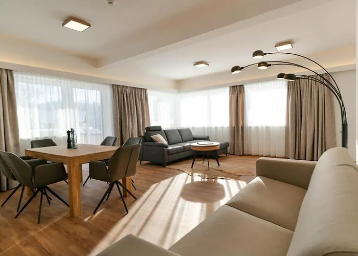 Waldrand Ramsau am Dachstein